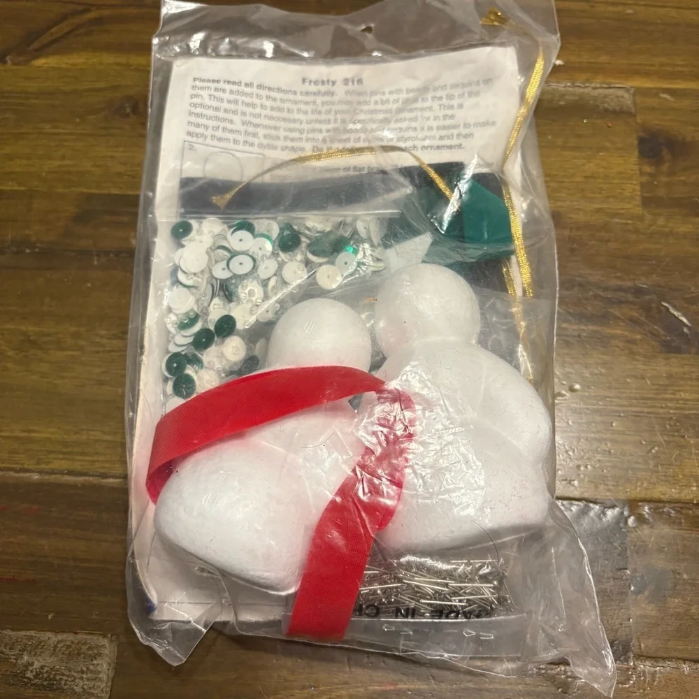 Sulyn NOS Christmas Ornament Kit Frosty the Snowman Beaded Holiday Craft MIP